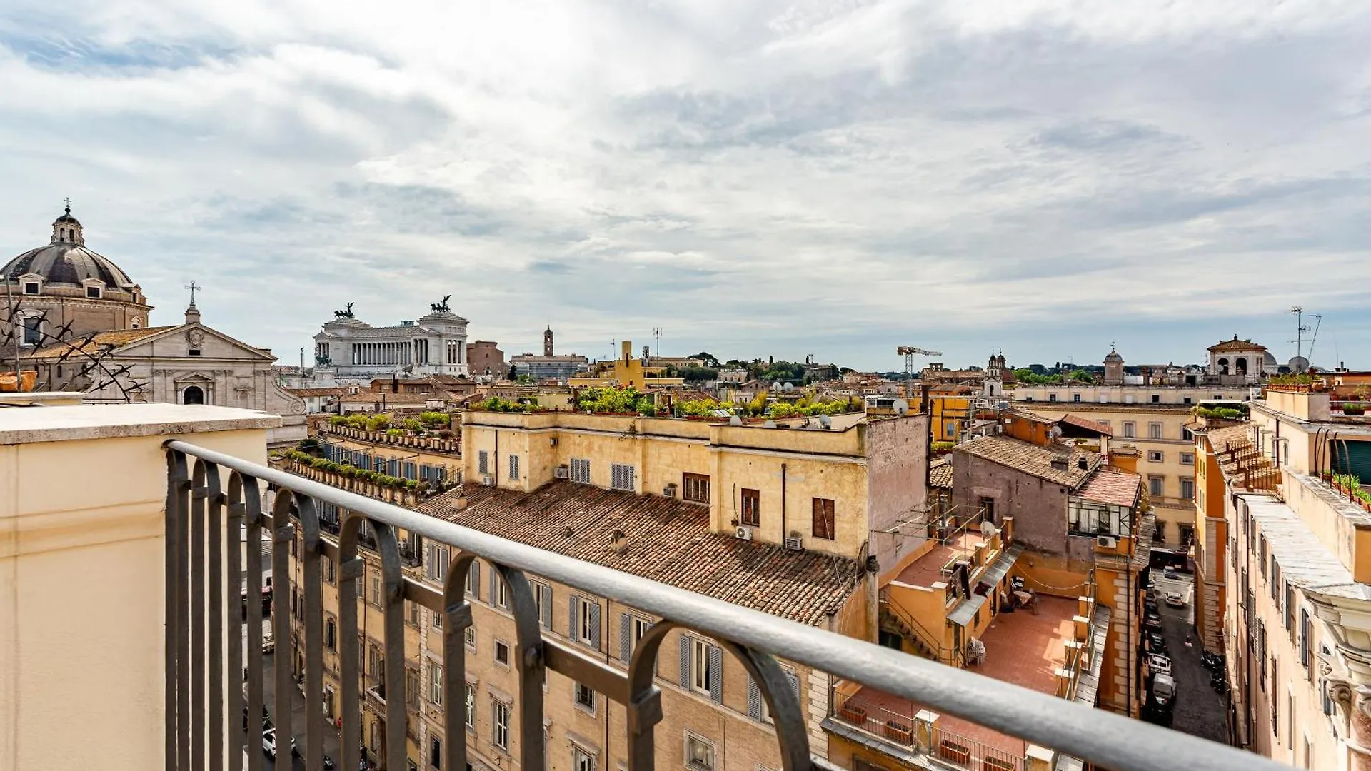 Iflat Pantheon & La Dolce Vita Skyline Penthouse Roma Daire